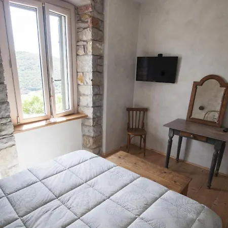 Il Glicine Couette-café 3*